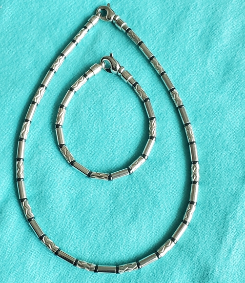 Retired silver and hematite NECKLACE ONLY - Picture 1 of 9